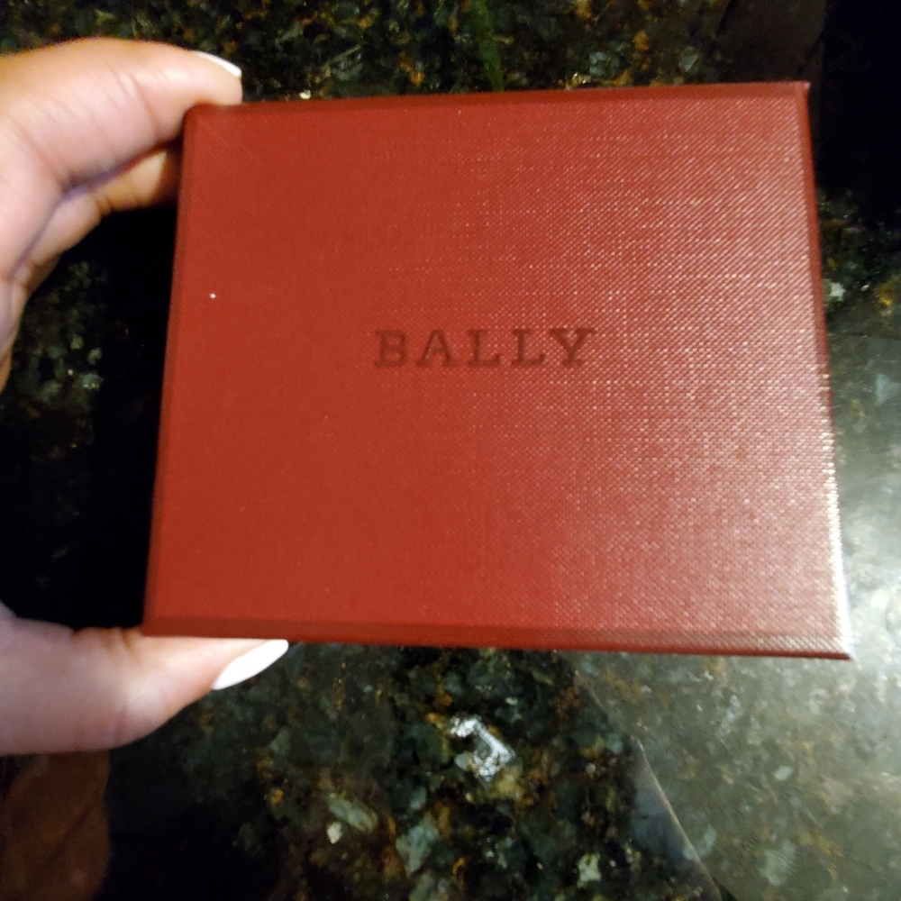Bally Boxes Set Of 3 Two Wallet And A Large Size - image 5